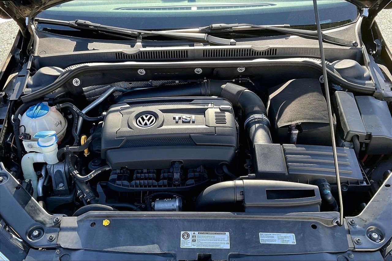 Used 2016 Volkswagen Jetta Sport image 36
