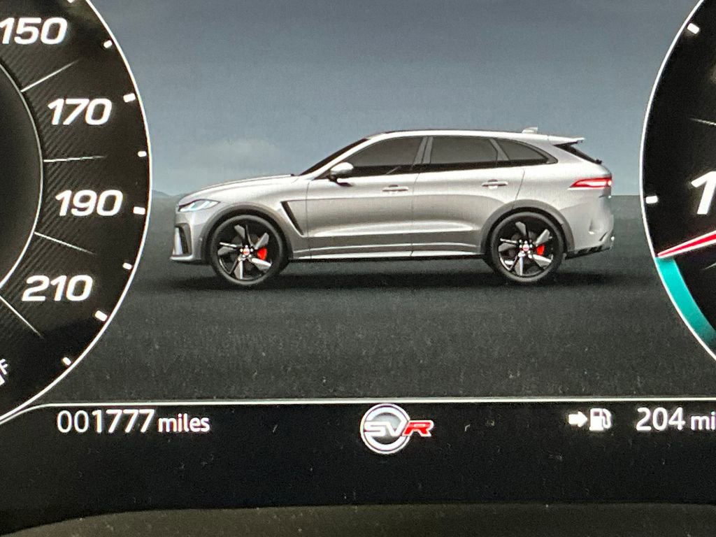 Used 2026 Jaguar F-PACE SVR AWD/4WD image 17