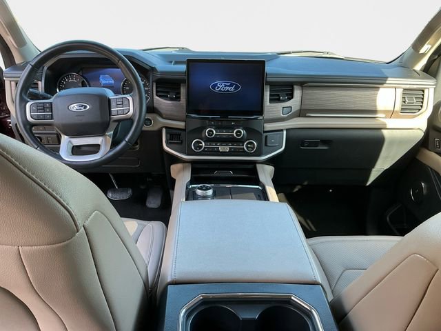 Used 2024 Ford Expedition Limited image 12