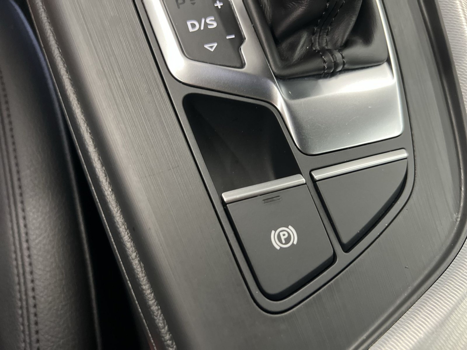 Used 2018 Audi A4 2.0T allroad Premium w/ Convenience Package AWD/4WD image 30