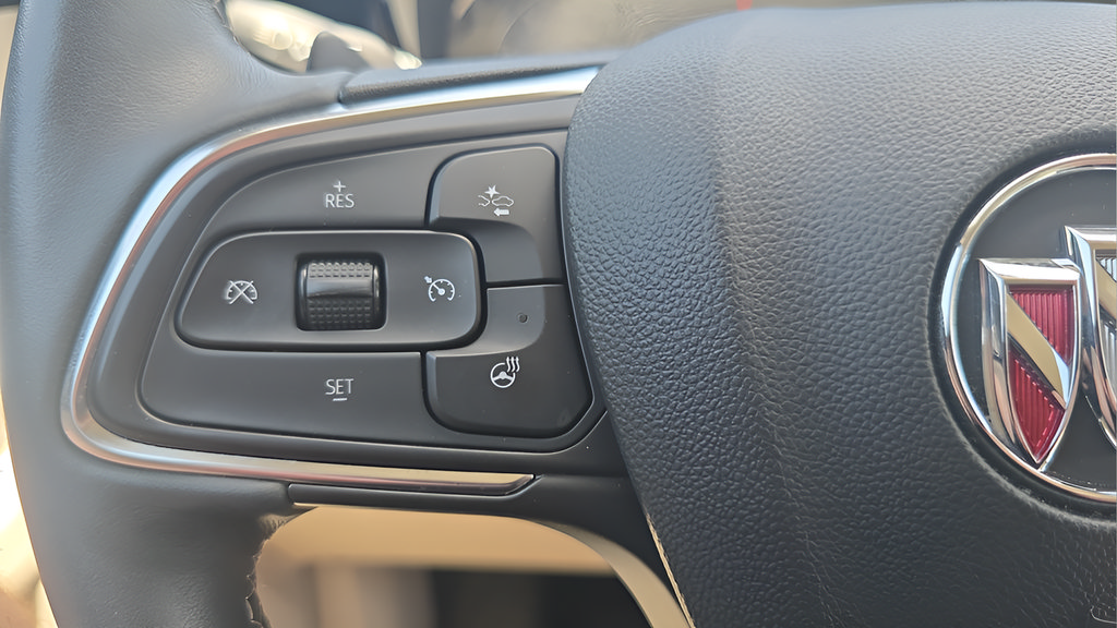 Used 2022 Buick Envision Preferred FWD image 23