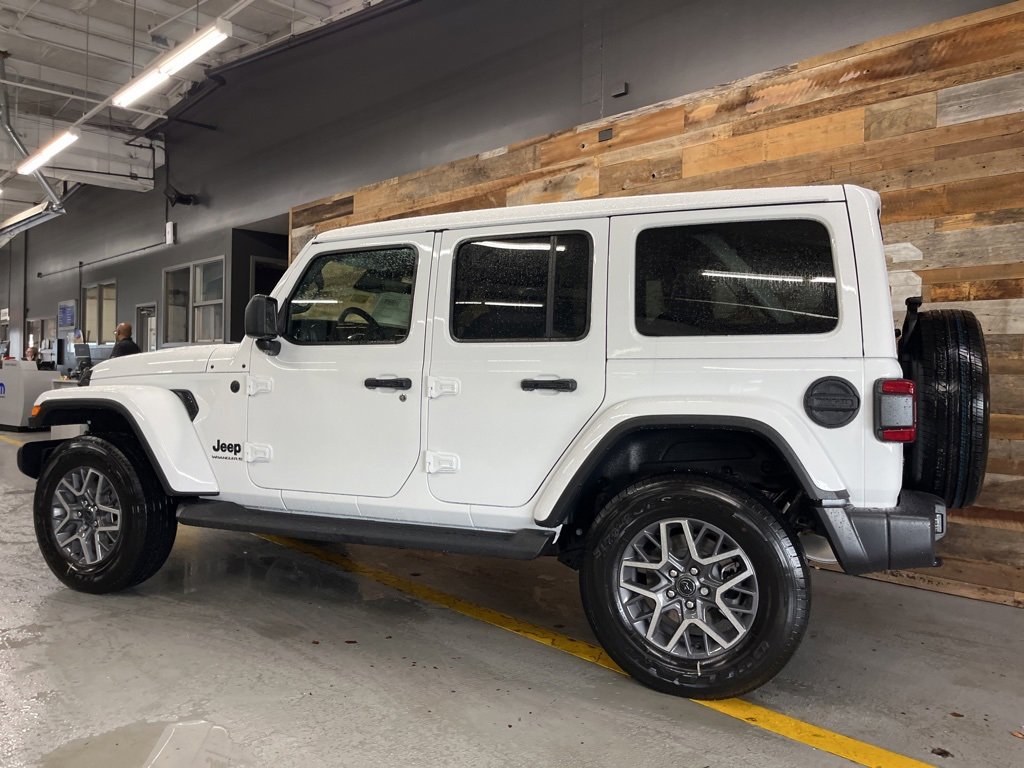 New 2026 Jeep Wrangler Unlimited Sahara image 31