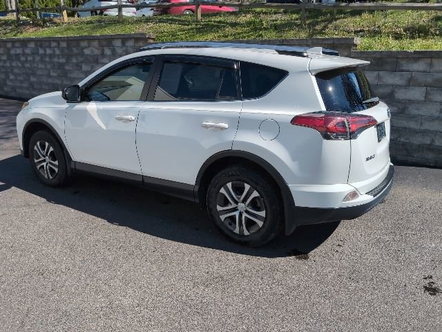 Used 2017 Toyota RAV4 LE w/ All Weather Liner Package AWD/4WD image 7