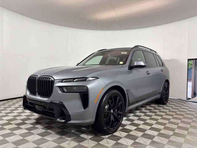 New 2027 BMW X7 xDrive40i w/ Executive Package AWD/4WD image 3
