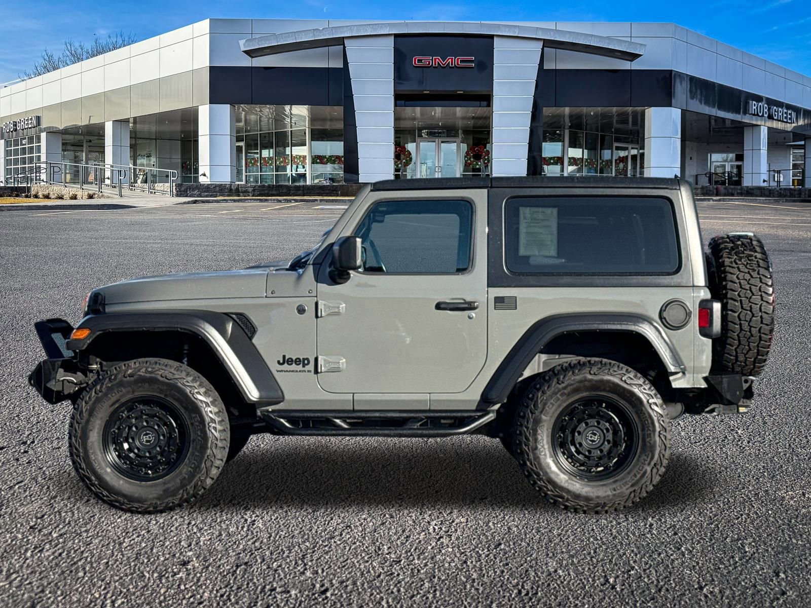 Used 2023 Jeep Wrangler Willys image 7