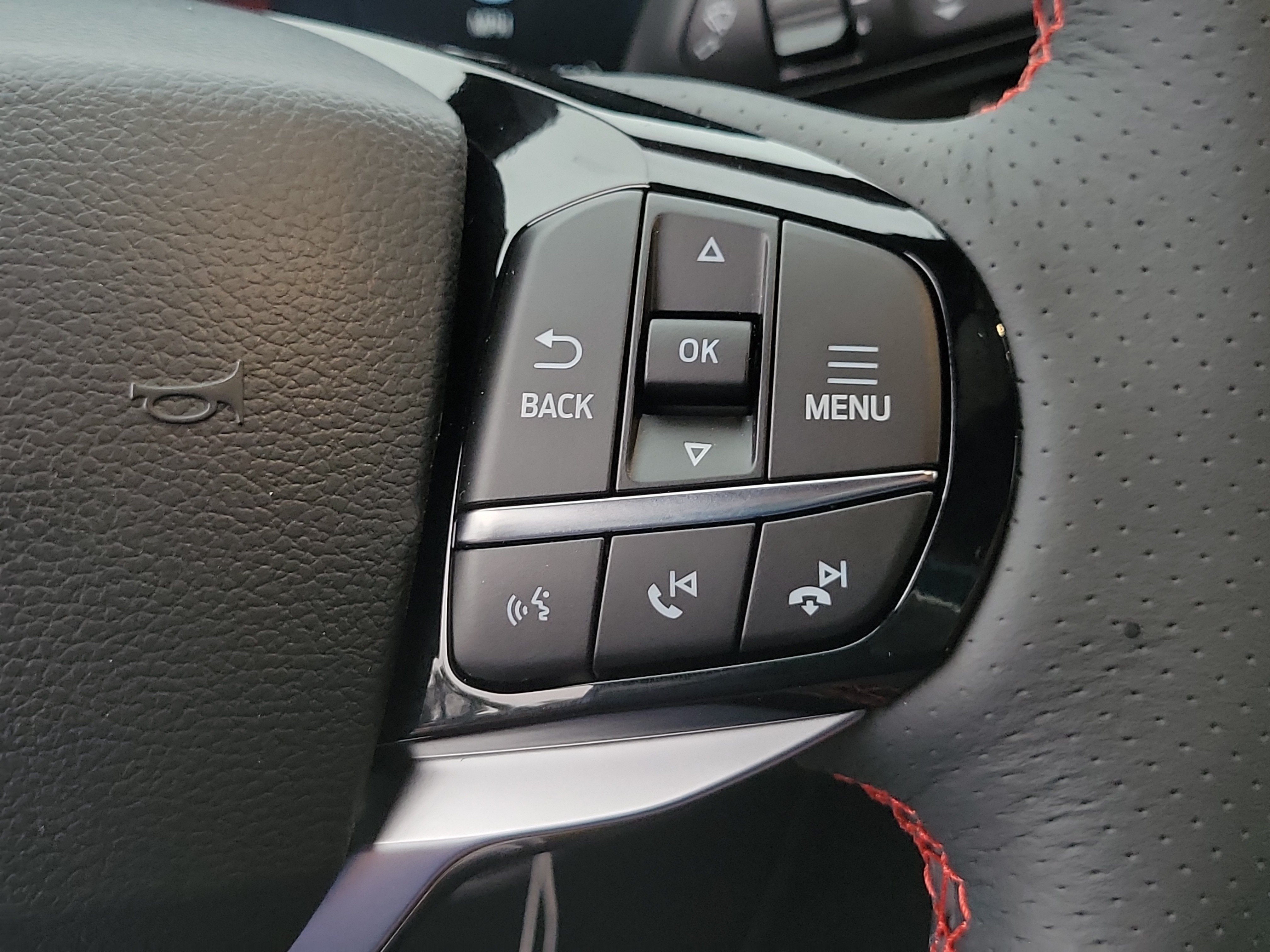 New 2027 Ford Explorer ST-Line RWD image 30