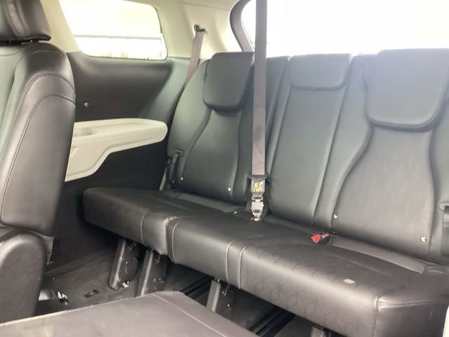 Used 2023 Kia Carnival LX FWD image 15