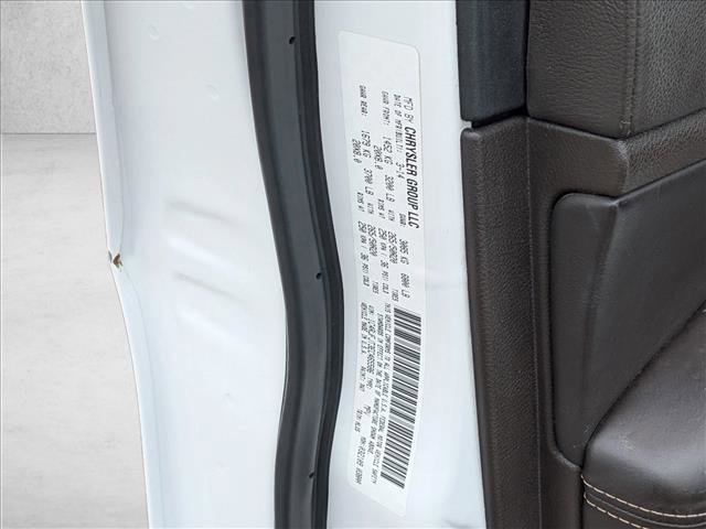 Used 2014 Jeep Grand Cherokee Summit image 27