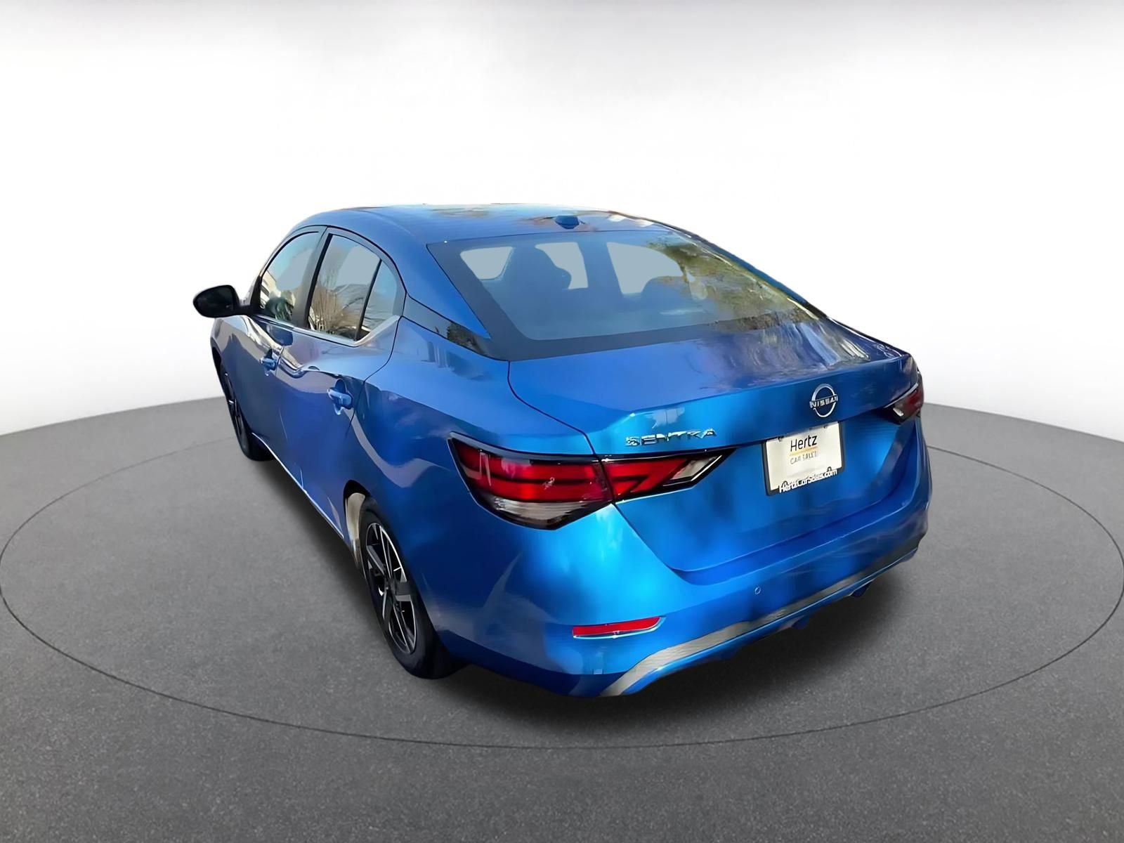 Used 2025 Nissan Sentra SV image 11