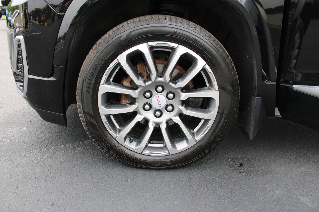 Used 2023 GMC Acadia Denali w/ Denali Ultimate Package AWD/4WD image 11