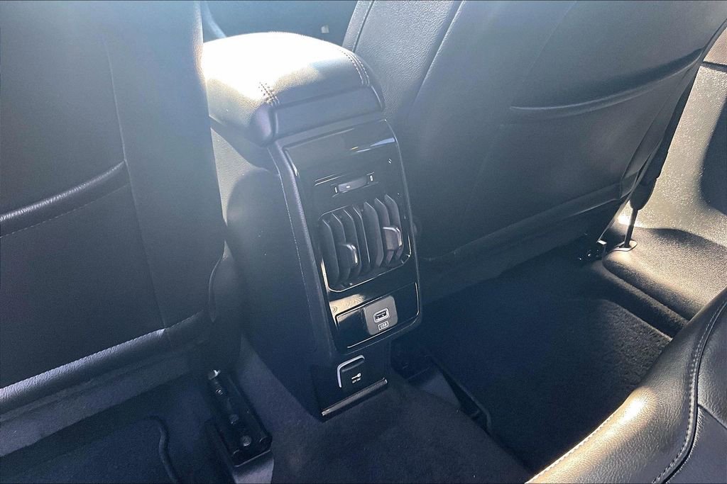 Used 2022 Jeep Compass Limited image 31