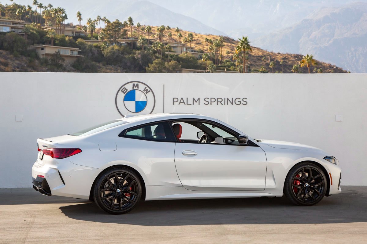 Used 2025 BMW M440i Coupe w/ Premium Package image 6