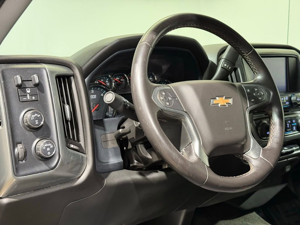Used 2018 Chevrolet Silverado 1500 LT w/ All Star Edition image 16