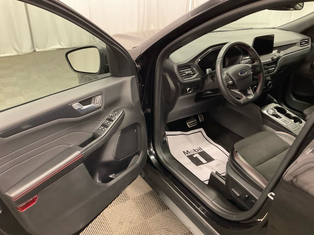 Used 2024 Ford Escape ST-Line image 7