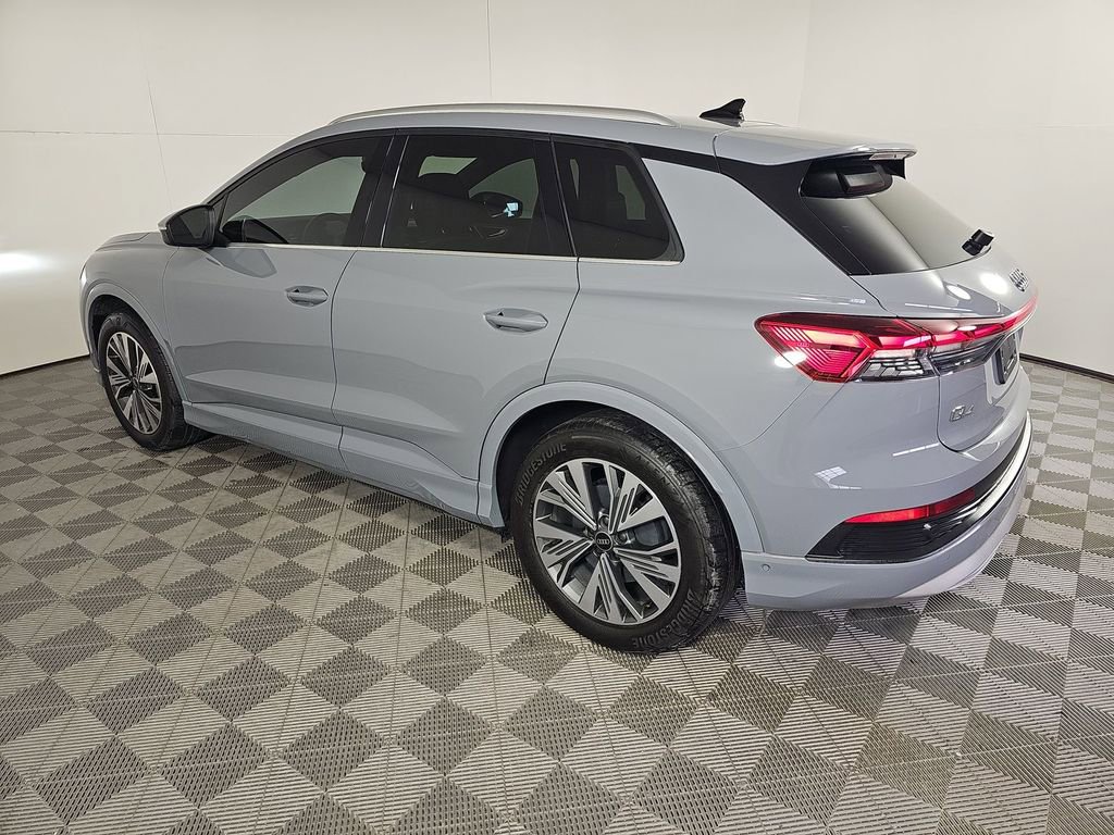 Used 2022 Audi Q4 e-tron Premium Plus image 6