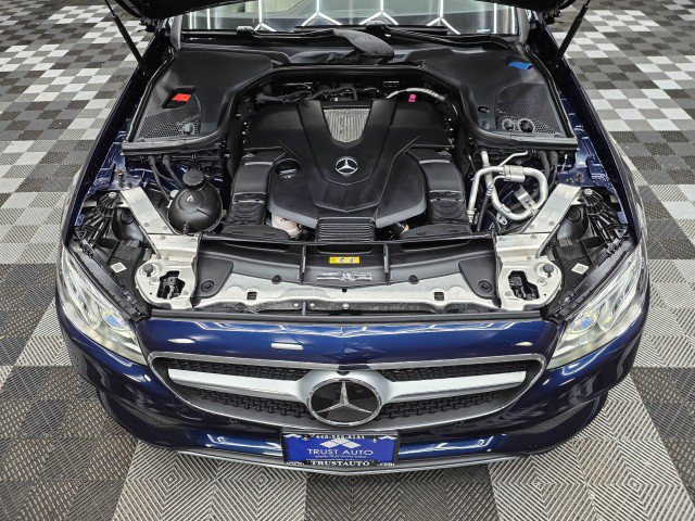 Used 2019 Mercedes-Benz E 450 4MATIC Cabriolet image 38
