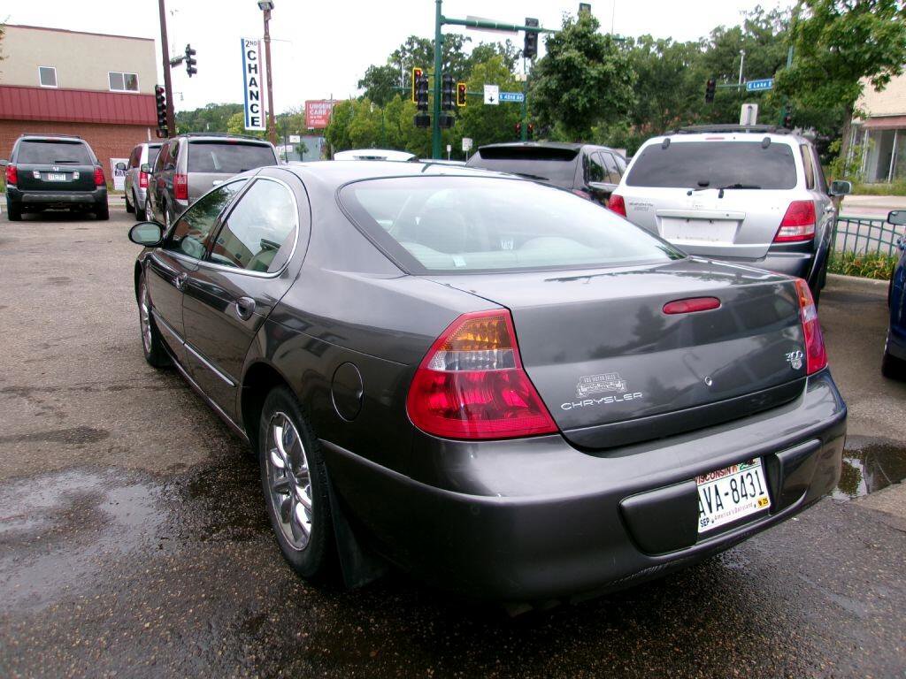 Used 2004 Chrysler 300M image 4