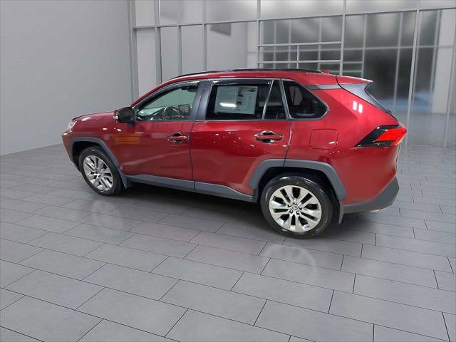 Certified 2021 Toyota RAV4 XLE Premium image 6