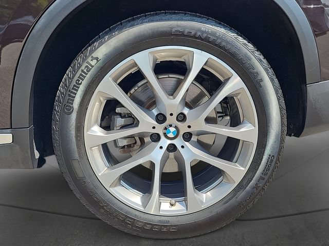Used 2022 BMW X5 xDrive40i w/ Premium Package AWD/4WD image 29