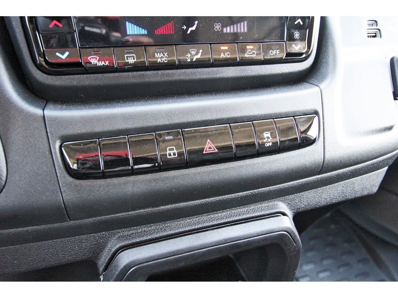 New 2026 RAM ProMaster 1500 w/ Convenience Group FWD image 20