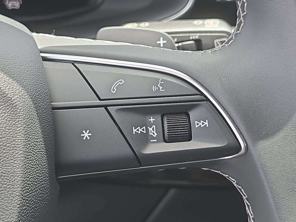 Certified 2025 Audi Q8 Premium Plus AWD/4WD image 13