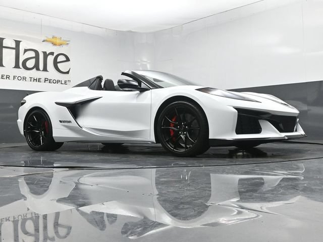 Used 2027 Chevrolet Corvette Grand Sport w/ Stealth Interior Trim Package RWD image 2