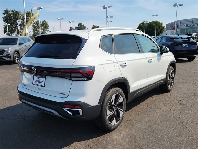 New 2025 Volkswagen Taos SE image 3
