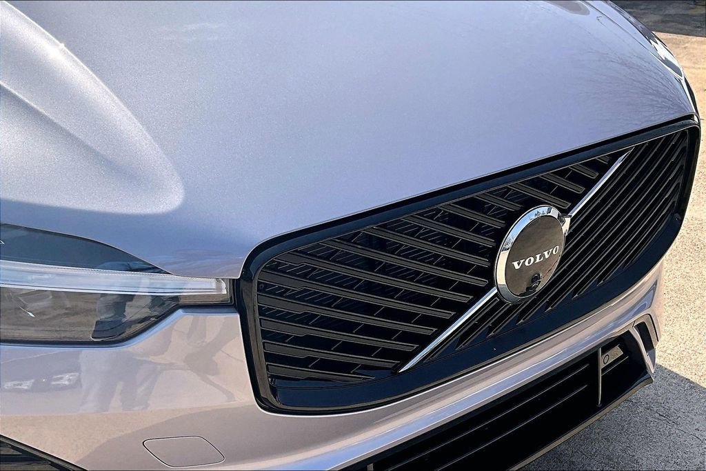 New 2026 Volvo XC60 B5 Plus w/ Protection Package Premier AWD/4WD image 41