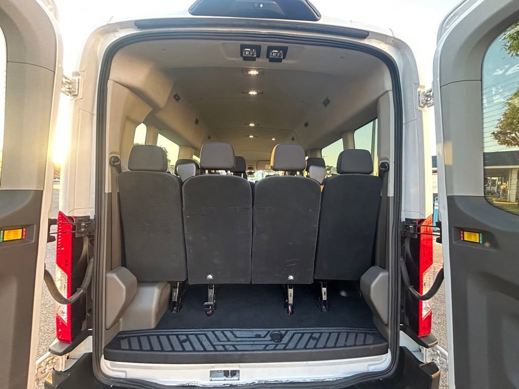 Certified 2024 Ford Transit 350 XLT RWD image 32