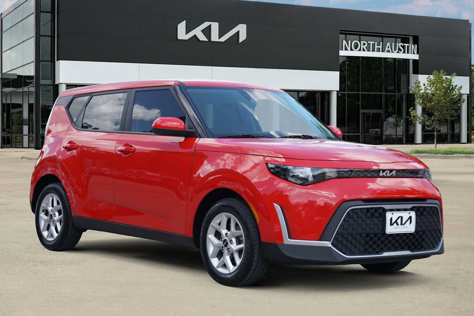 Certified 2024 Kia Soul LX w/ Option Group 015 FWD image 6