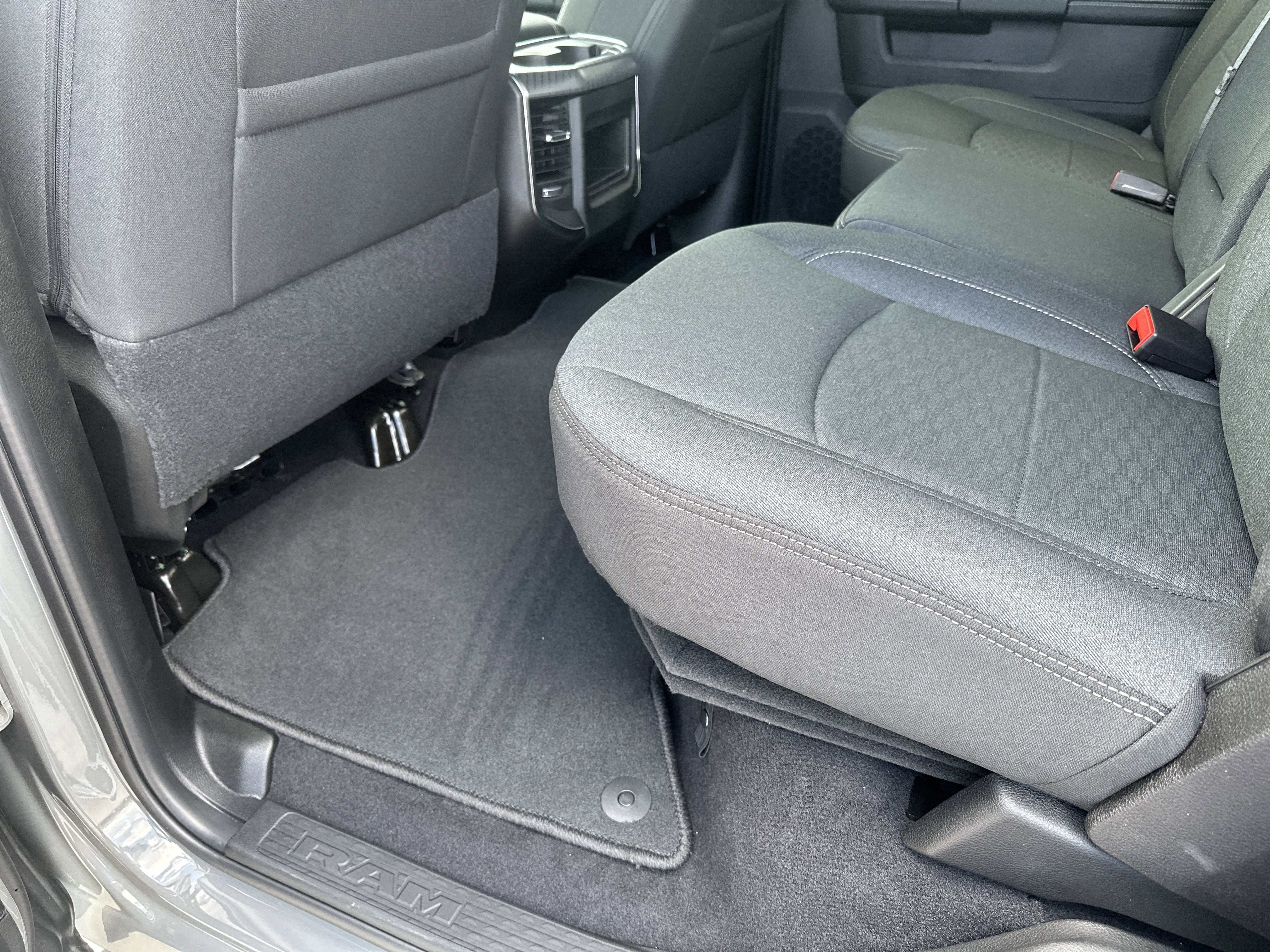 New 2026 RAM 2500 Big Horn AWD/4WD image 19