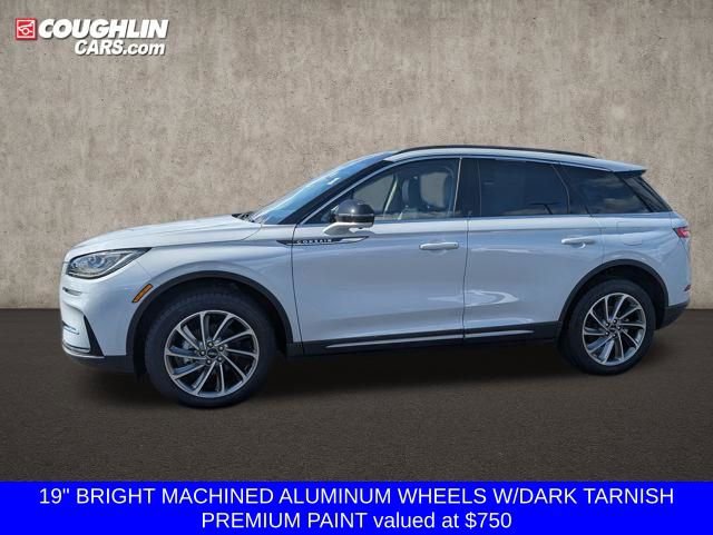 Used 2026 Lincoln Corsair Premiere image 5