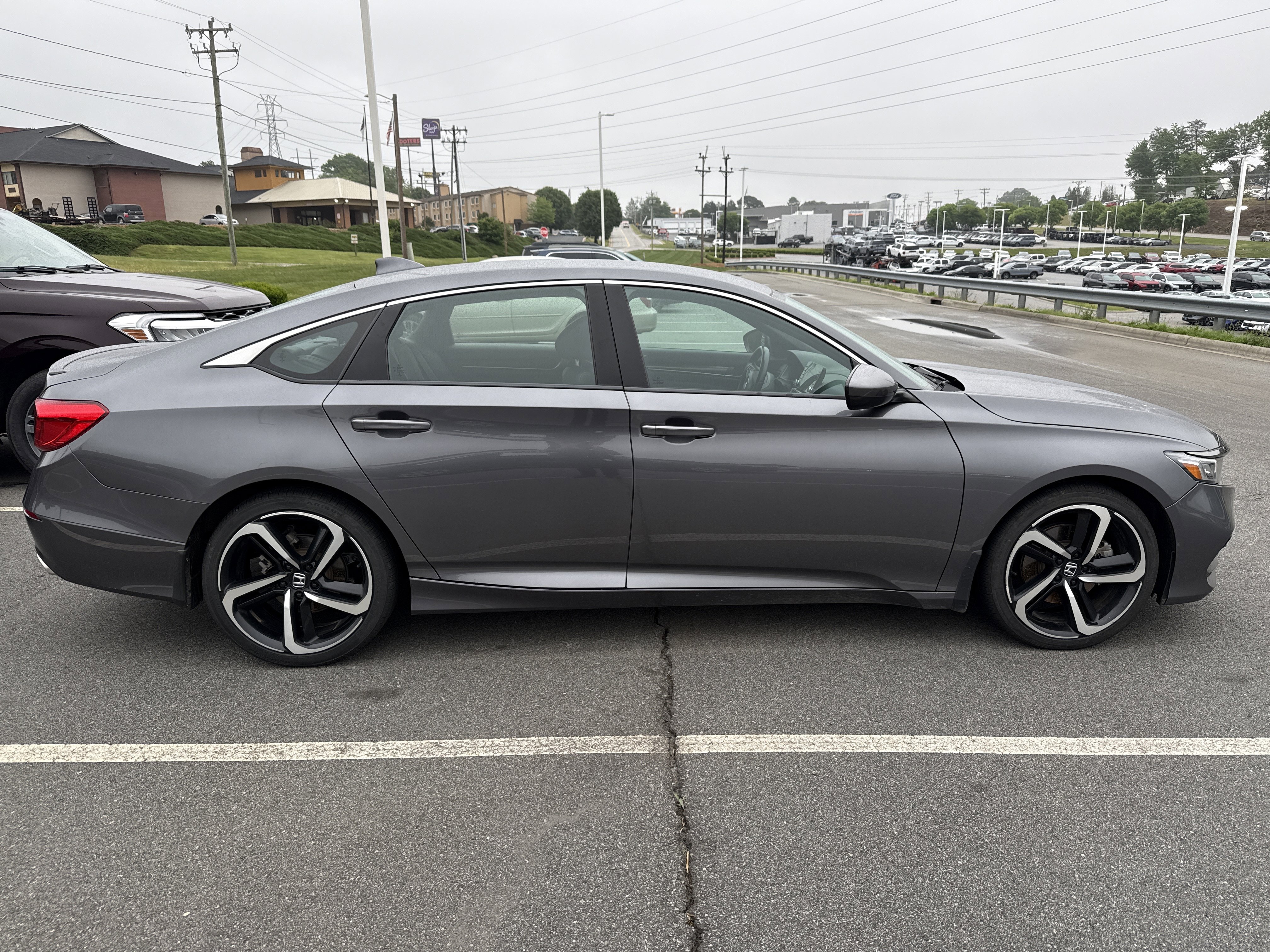 Used 2020 Honda Accord Sport image 11