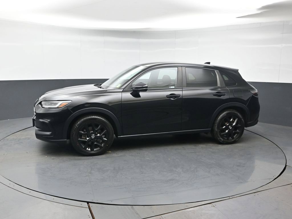 Used 2023 Honda HR-V Sport image 2