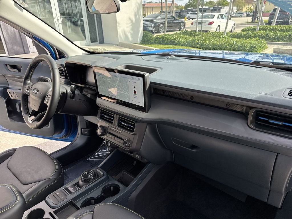 Used 2025 Ford Maverick Lobo image 32