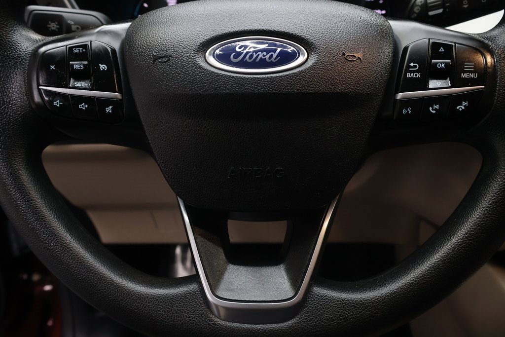 Used 2021 Ford Escape SE image 18
