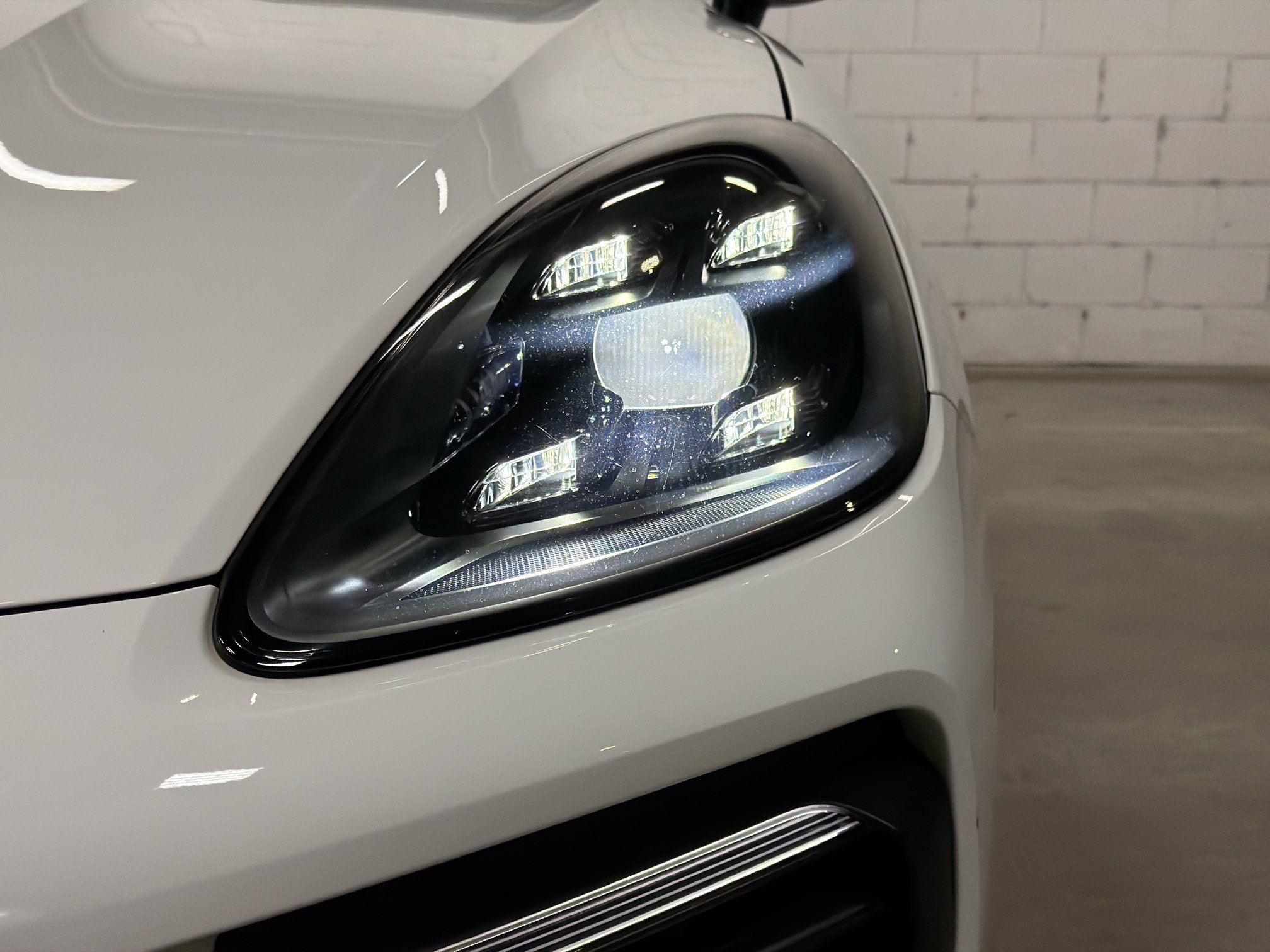 Certified 2023 Porsche Cayenne Platinum Edition AWD/4WD image 10