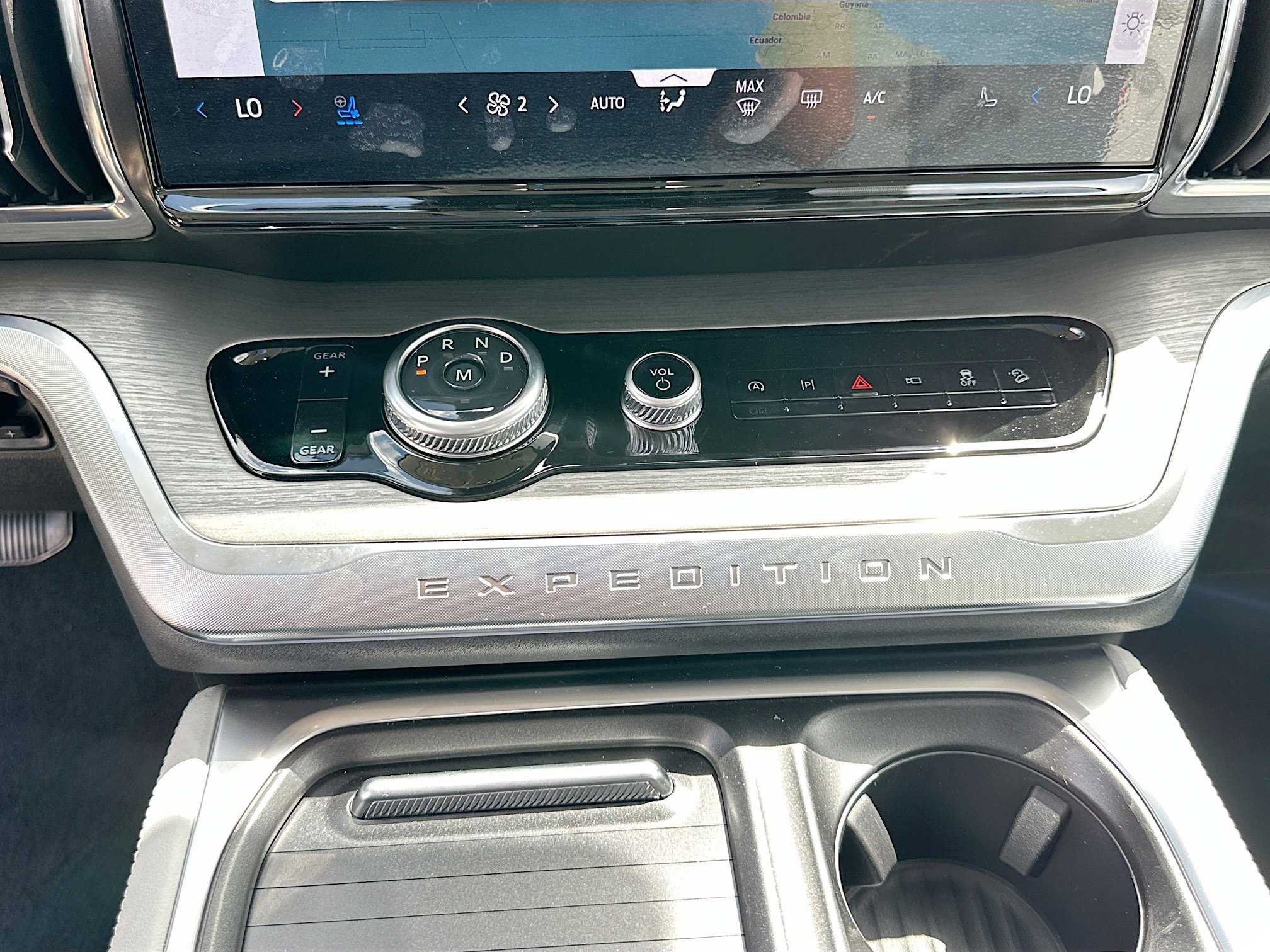 New 2026 Ford Expedition Max Platinum image 12