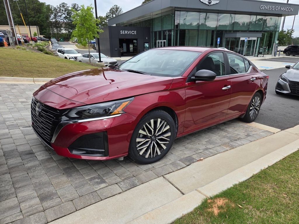 Used 2025 Nissan Altima 2.5 SV
