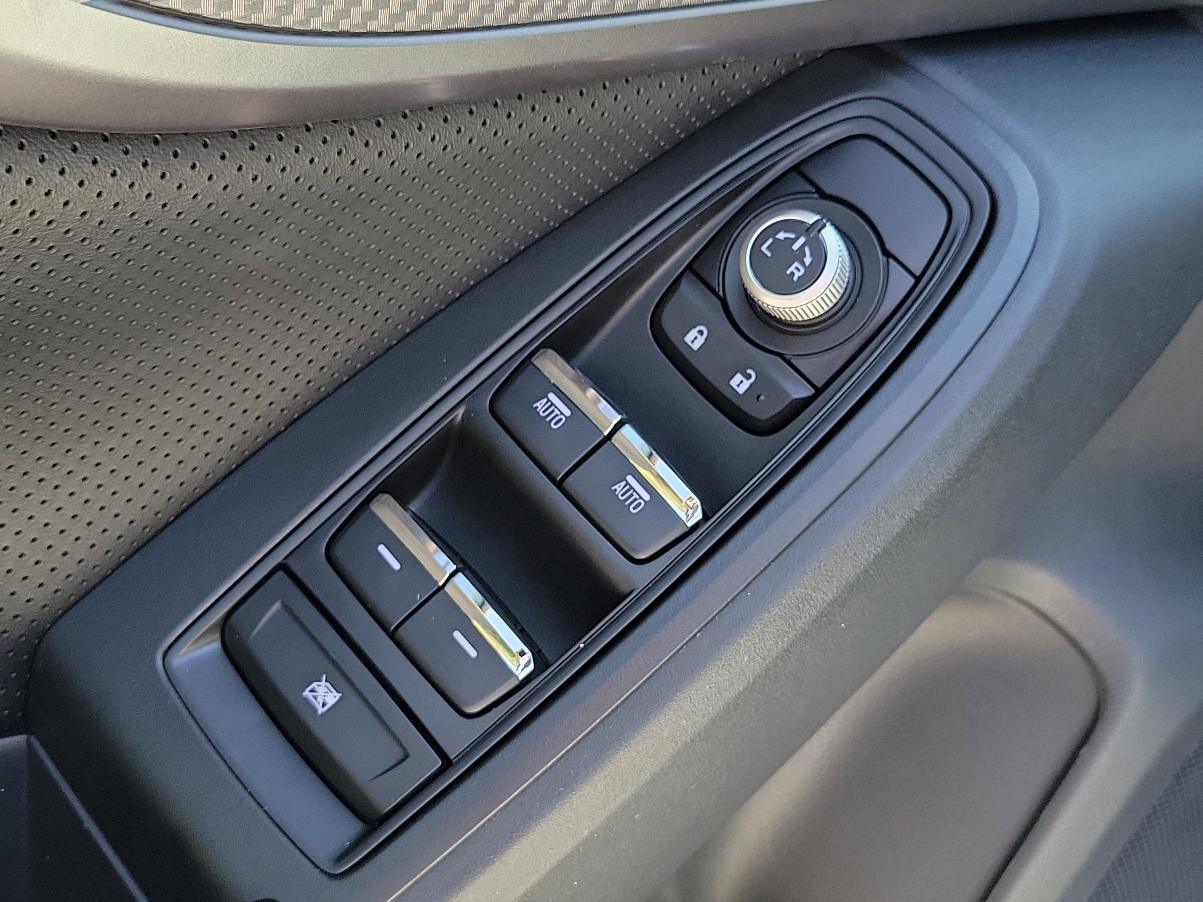 Used 2022 Subaru Crosstrek 2.5i Limited w/ Moonroof Package 2 image 19