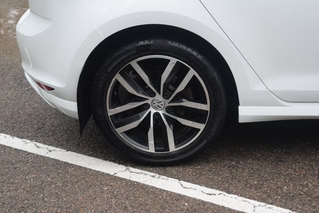 Used 2015 Volkswagen Golf SE FWD image 27