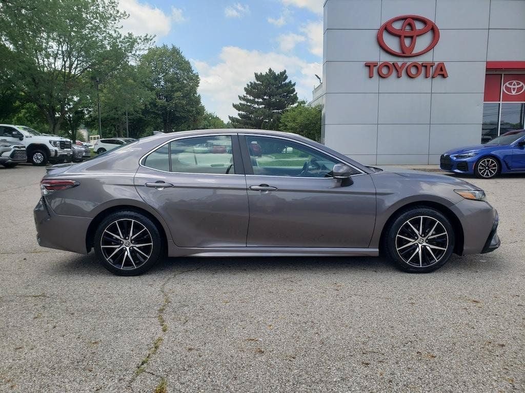 Certified 2024 Toyota Camry SE FWD image 4