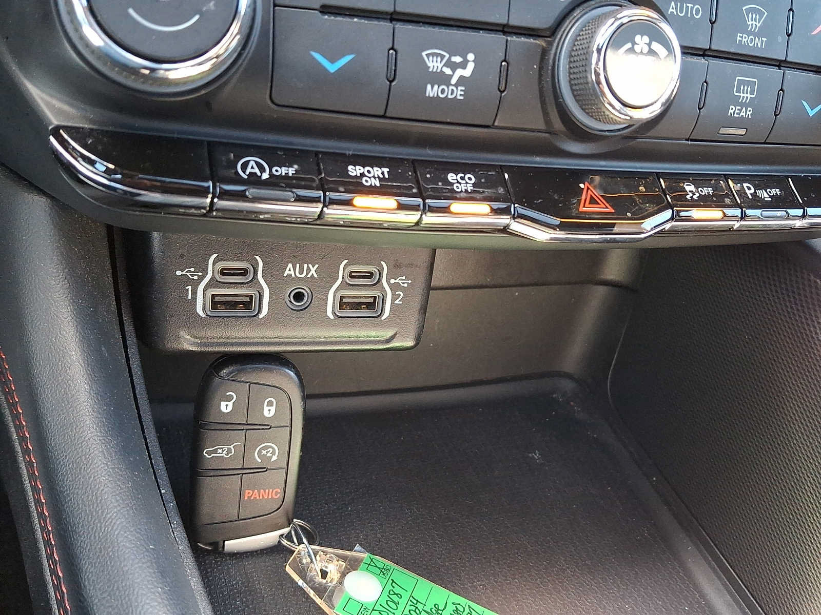Used 2024 Dodge Durango GT AWD/4WD image 31