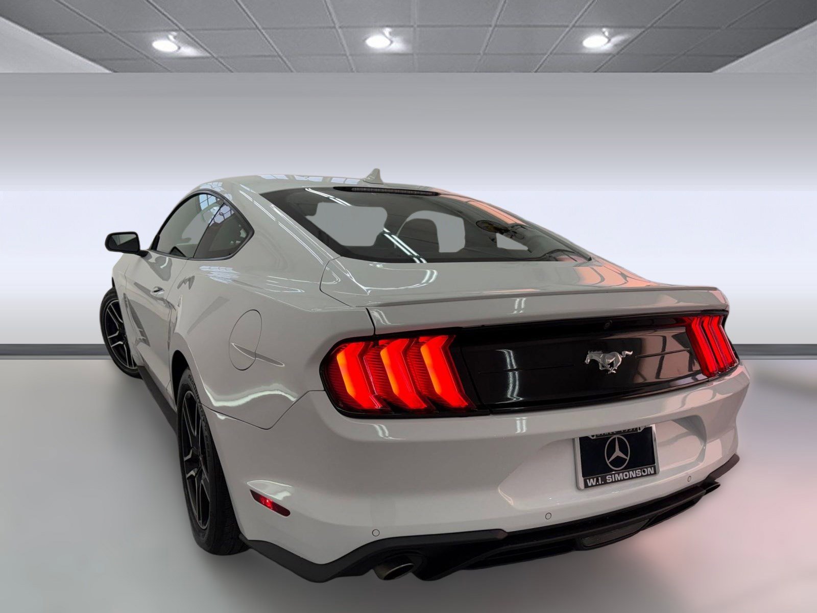 Used 2023 Ford Mustang Premium image 3