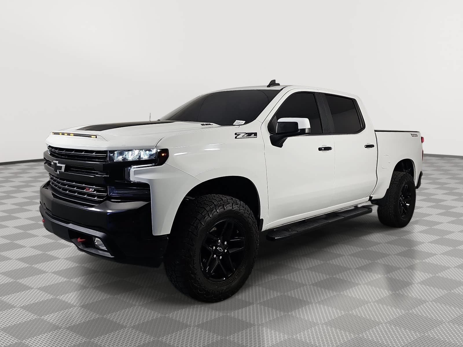 Used 2022 Chevrolet Silverado 1500 LT Trail Boss AWD/4WD image 4