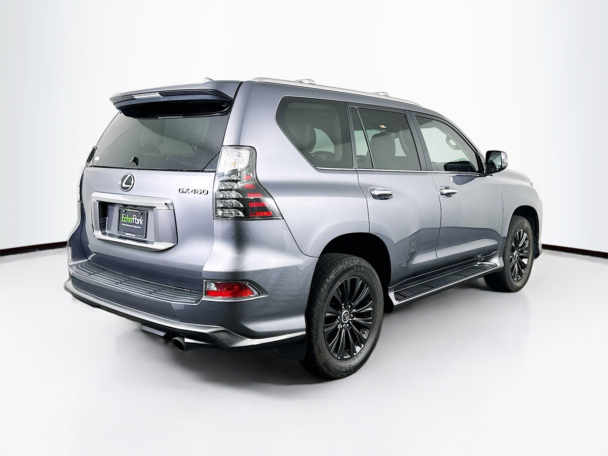Used 2023 Lexus GX 460 Premium w/ Accessory Package AWD/4WD image 9