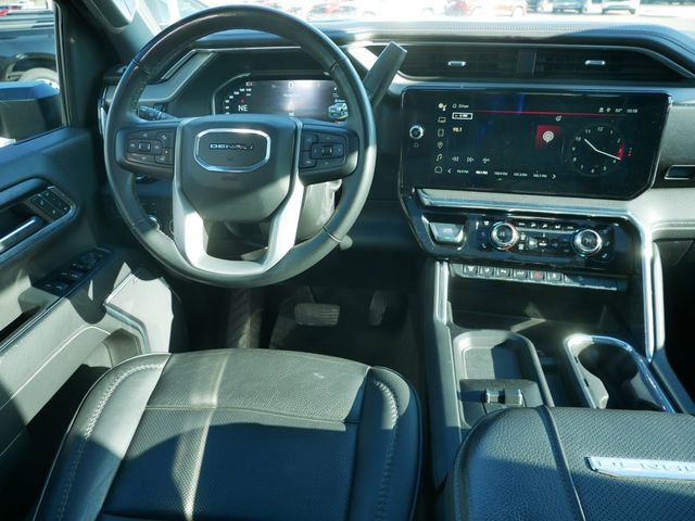 Used 2024 GMC Sierra 2500 Denali image 16