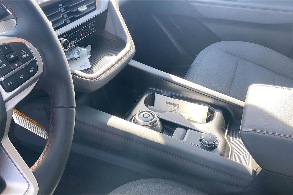 New 2026 Ford Explorer Active image 8