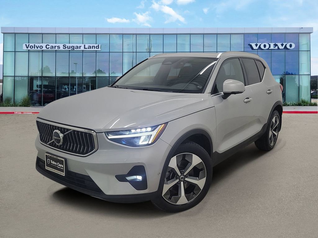 Certified 2023 Volvo XC40 B5 Plus w/ Driver Assist Package image 1