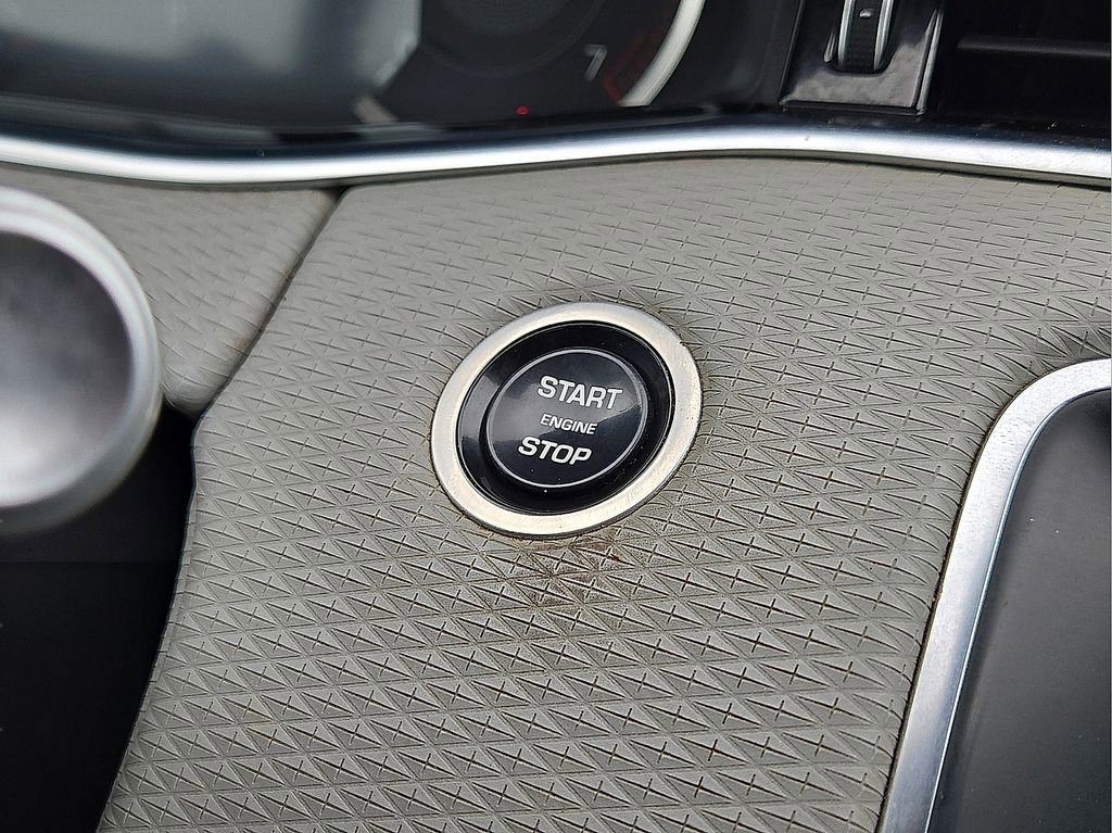 Used 2021 Land Rover Range Rover Evoque S image 30